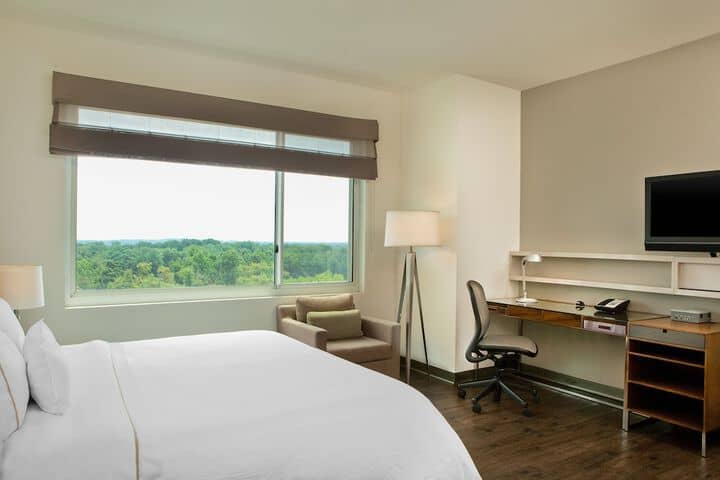 Room 12 of 35